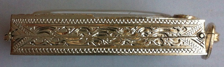 ตลับสมเด็จ สั่งตัดมือหนึ่ง สวยๆทำจากเงิน95% ใบใหญ่หนา..หมุดแข็งแรง..