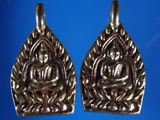 เจ้าสัว 3 เนื้อทองทิพย์ พิมพ์เล็ก พร้อมกล่องมา 2 องค์ เคาะเดียว