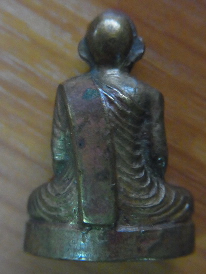 พระกริ่งรูปหล่อ หลวงพ่อขอม วัดไผ่โรงวัว พิมพ์หน้าหนุ่ม