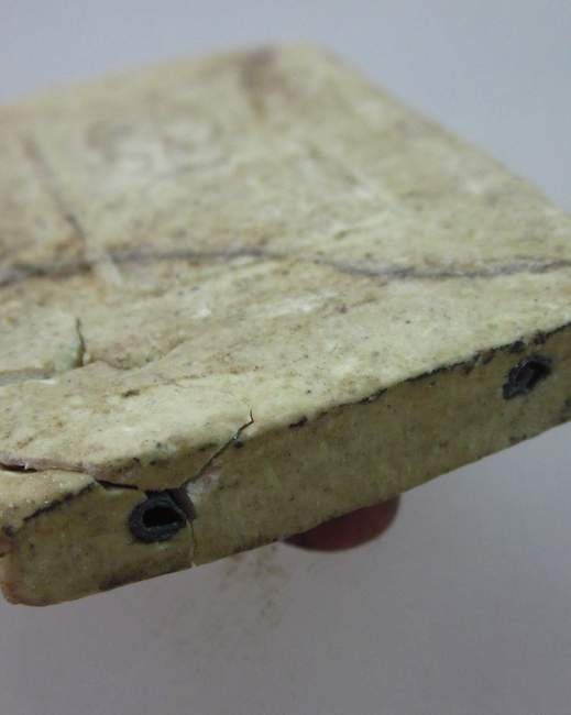 พระสมเด็จไม่ทราบที่ ฝังตะกรุด ครับ องค์ค่อนข้างใหญ่