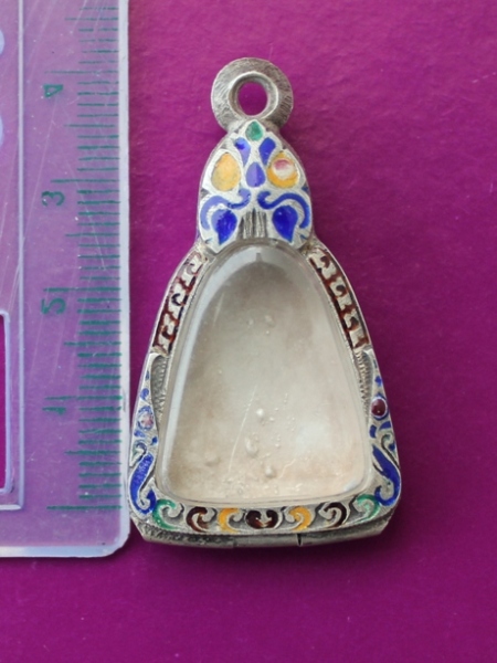 ตลัดเงินลงยา หลังปิด แกะลายสวยๆ เงินเก่า หนาๆ