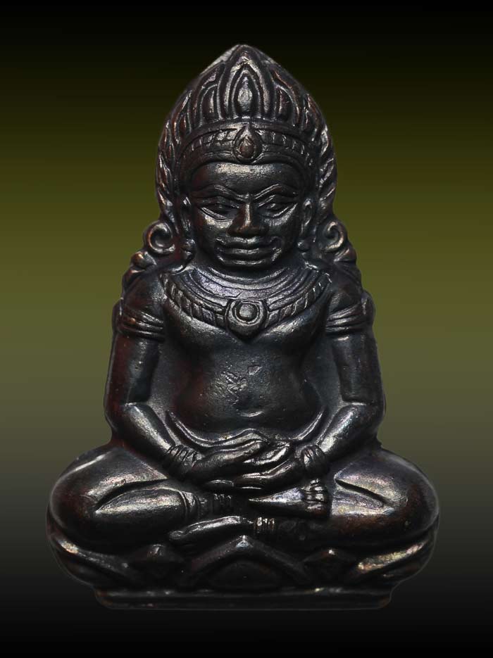 !!เคาะเดียว!! พระเทริดขนนกสระบุรี "บล๊อคนิยม" วงเดือน ค่ายอดิศร พ.ศ.2514 หลวงปู่ทิมร่วมเสก