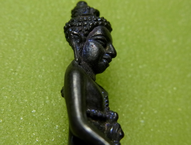 พระกริ่งพุทธไชยศรี พิมพ์ใหญ่ เนื้อนวะ ปี 18