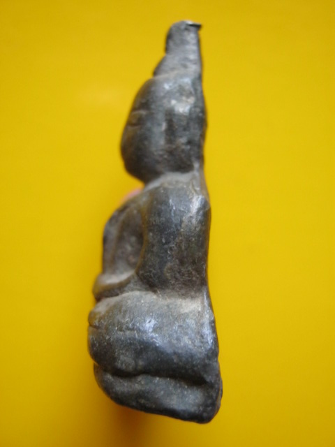 อู่ทอง เนื้อชินตะกั่ว