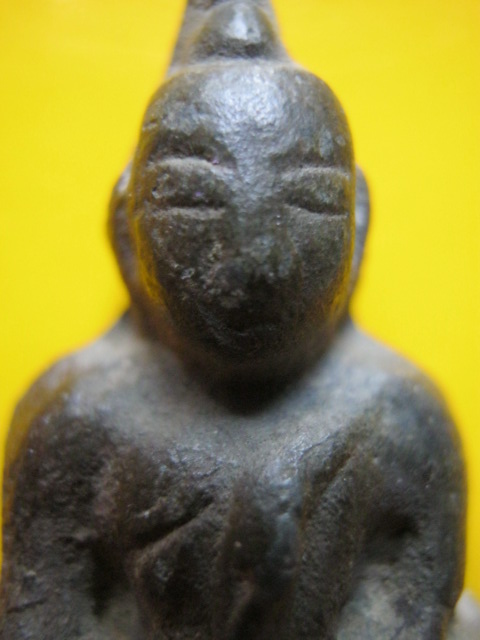 อู่ทอง เนื้อชินตะกั่ว