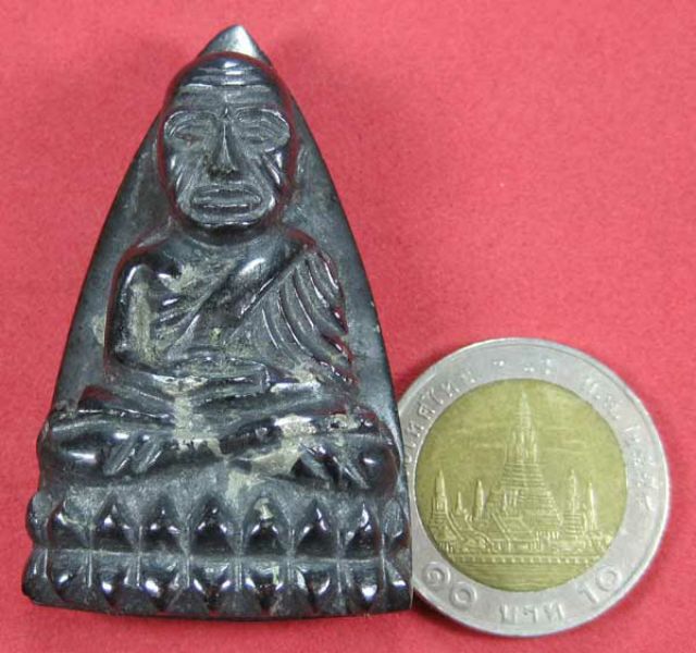 หลวงปู่ทวด แกะจาก เหล็กไหลพญานาค หลวงปู่คำบุ ปลุกเสก สวยแชมป์