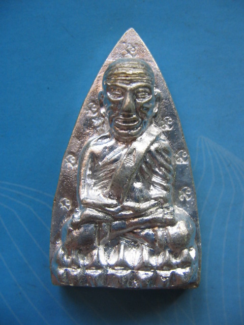 รูปหล่อ หลวงปู่ทวด สมเด็จ ญสส. วัดบวรนิเวศวิหาร กรุงเทพฯ เนื้อพรายเงิน เคาะเดียวครับ