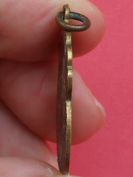 เหรียญพระประจำวัน(เสาร์) กะหลั่ยทอง หลวงปู่ใจ วัดเสด็จ จ.สมุทรสงคราม