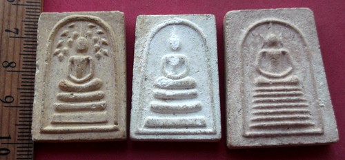 วัดใจเริ่ม 10 บาท กับ พระสมเด็จเนื้อผง ….AR434
