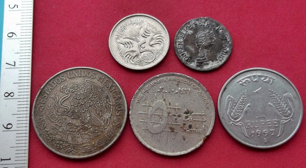 วัดใจเริ่ม 10 บาท กับ เหรียญ ที่ระลึก ..AT594