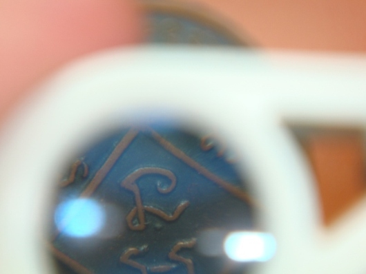 เหรียญหลวงพ่อแดง - หลวงพ่อเจริญ วัดเขาบันไดอิฐ รุ่นโบสถ์ลั่น ไม้กอล์ฟ ปี 2512 