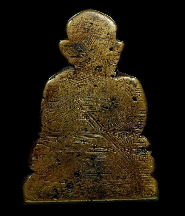 หลวงพ่อเงินห้วยเขน พิมพ์ครึ่งซีก