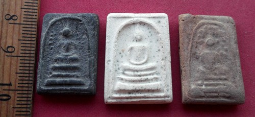 วัดใจเริ่ม 10 บาท กับ พระสมเด็จเนื้อผง ….AR433