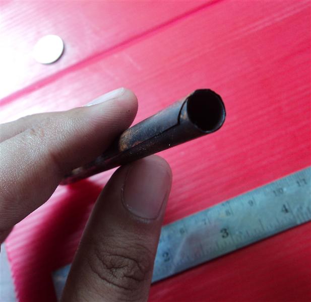 ตะกรุดหลวงพ่อเงิน วัดดอนยายหอม เนื้อทองแดง ยาว 5 นิ้ว มาตรฐาน ไม่มีการถักเชือกนะครับ แท้ทั่วโลกครับ