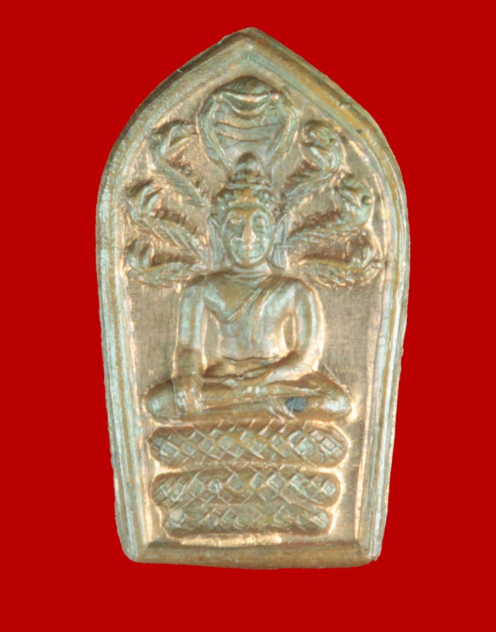 พระปรกใบมะขามรุ่นแรก หลวงปู่อ่อนสา สุขกาโร วัดประชาชุมพลพัฒนาราม จ.อุดรธานี ปี ๒๕๓๔ 