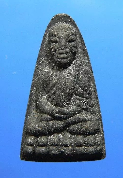  หลวงปู่ทวดว่านขาว-ดำ_ศูนย์การทหารปืนใหญ่ (อ.นอง ปลุกเสก) ปี40_กล่องเดิมวัด 