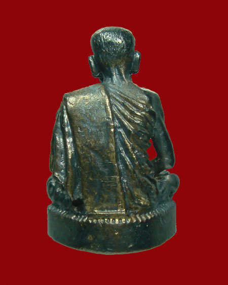 รุ่นแรก หลวงพ่อทองสุข พระหล่อรูปเหมือน วัดสะพานสูง เนื้อเงิน พศ.๒๕๑๗