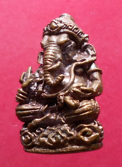 พระพิฆเณศร์ หลวงพ่อพูล วัดไผ่ล้อม จ.นครปฐม ปี44 พิธีไหว้ครูวัดไผ่ล้อม สวยครับ