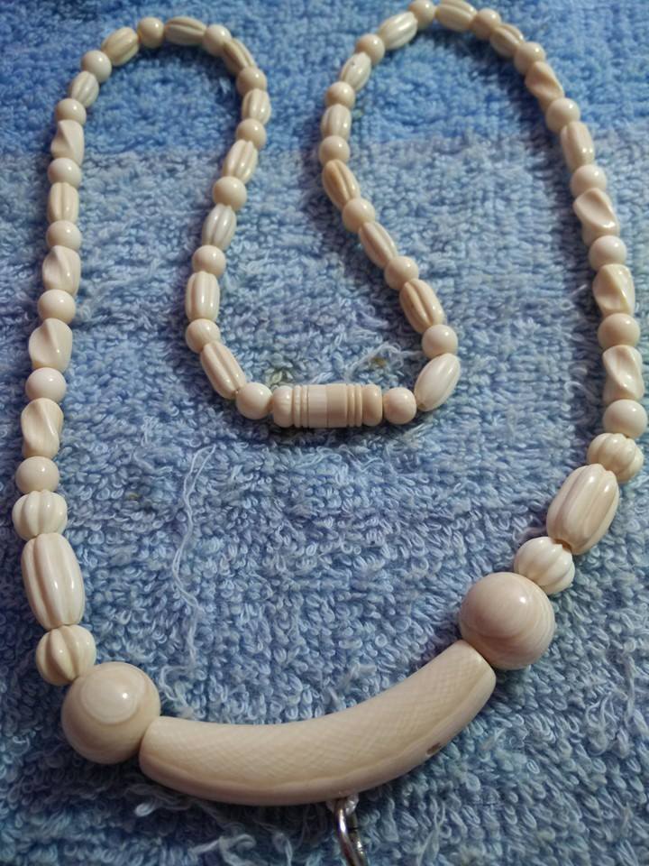 สร้อยงาช้าง