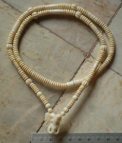 สร้อยงาช้างแท้  ล้วนๆ  ทุกแว่น  ห่วงกลางหัวช้าง  เคาะเดียว 