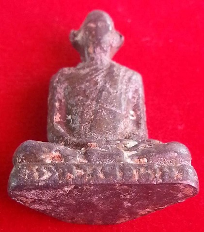 **วัดใจ**รูปหล่อโบราณ หลวงพ่อเดิม 