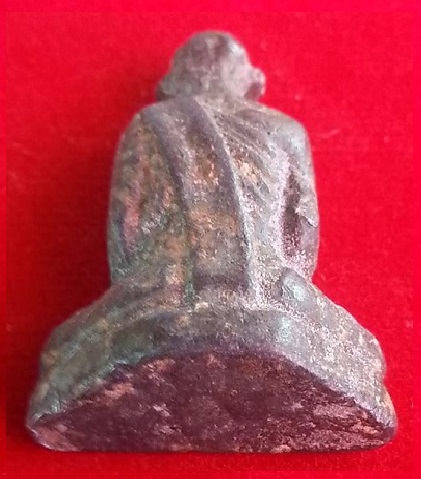 **วัดใจ**รูปหล่อโบราณ หลวงพ่อเดิม 