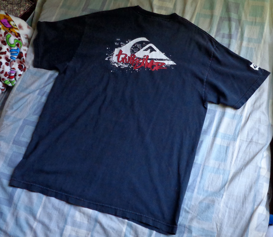 เสื้อยืด Quiksilver ของแท้ XL ตัวนี้made in MEXICO โรงงานแนวหน้าของ Quiksilver