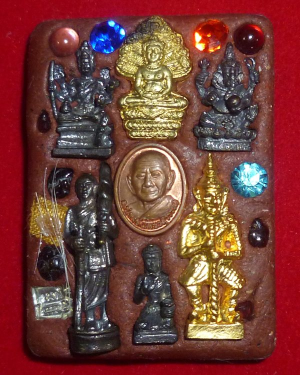 ล็อคเก็ต หลวงปู่หงษ์ พรหมปัโญ เกจิมากเมตตาแห่งเมืองสุรินทร์