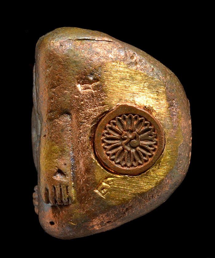 กริ่งพระสังกัจจายน์ รุ่น ๑ หลวงปู่เอื้อม วัดบางเนียน เนื้อโลหะทองบ้านเชียง