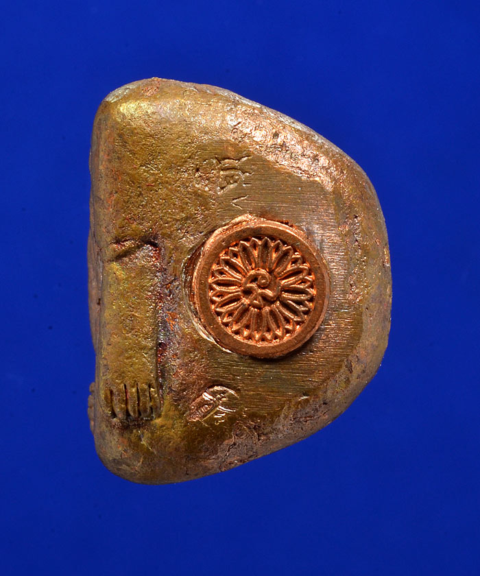 กริ่งพระสังกัจจายน์ รุ่น ๑ หลวงปู่เอื้อม วัดบางเนียน เนื้อโลหะทองบ้านเชียง