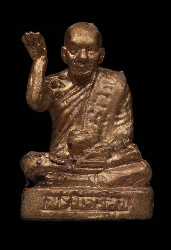 + หล่อโบราณนั่งอวยพรรุ่นแรก!!! พ่อท่านเอื้อม วัดบางเนียน + 