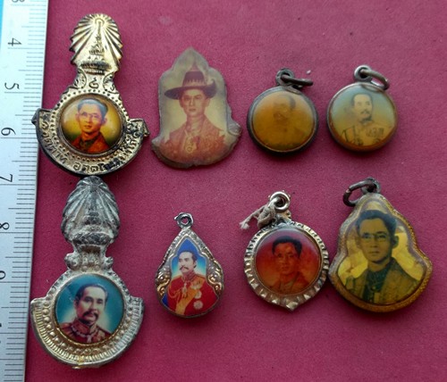 วัดใจเริ่ม 10 บาท กับ เข็มกลัด กับ ล็อกเก็ต  ..AT388