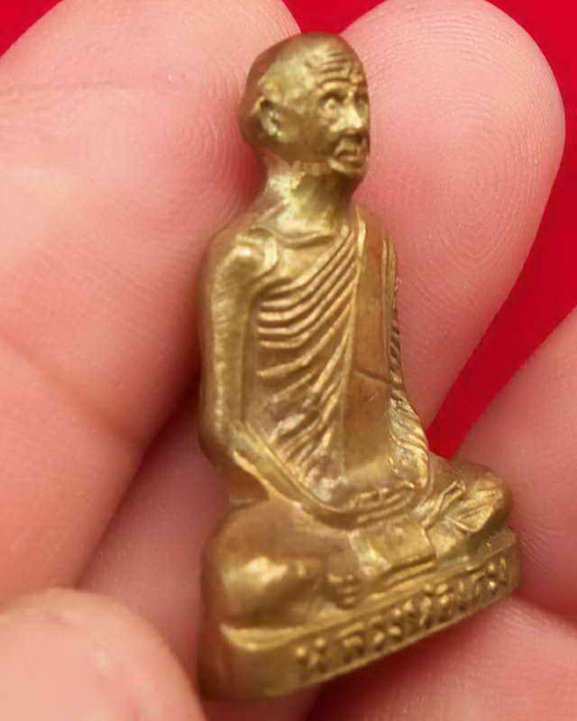 รูปเหมือนปั้มหลวงพ่อเดิม เพดานโบสถ์ วัดหนองโพ ปี2493