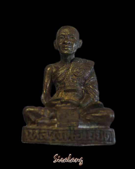 รูปหล่อหลวงพ่อเอียด วัดไผ่ล้อม บางบาล อยุธยา สร้างปี2537