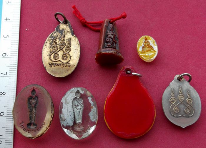 วัดใจเริ่ม 10 บาท กับ พระไม่ทราบที่  ..AV71