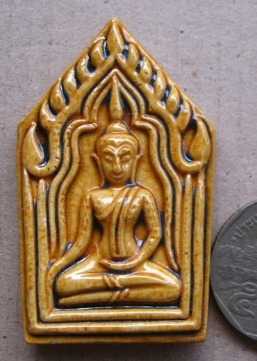 ขุนแผนแขนอ่อน รุ่น 1 หลวงปู่ชื้น วัดญาณเสน จ อยุธยา เคลือบเหลือง