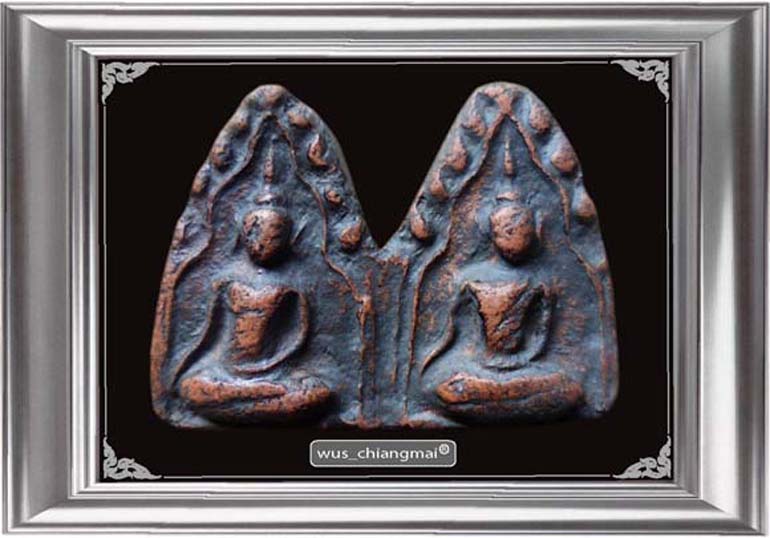 ขุนแผนพลายคู่พิมพ์เล็ก เนื้อดิน ทาลักษ์แห้งเก่า ไม่ทราบกรุ