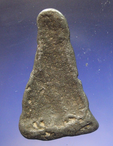 พระร่วงนั่งฐานสูงสนิมแดง....อยุธยา