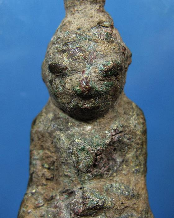 พระเชียงรุ้ง เนื้อชินสำริด 