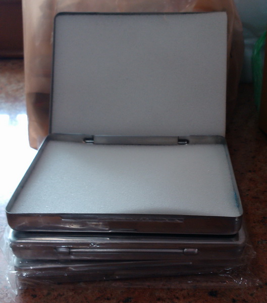 กล่องสแตนเลสใส่พระ 3 ใบ