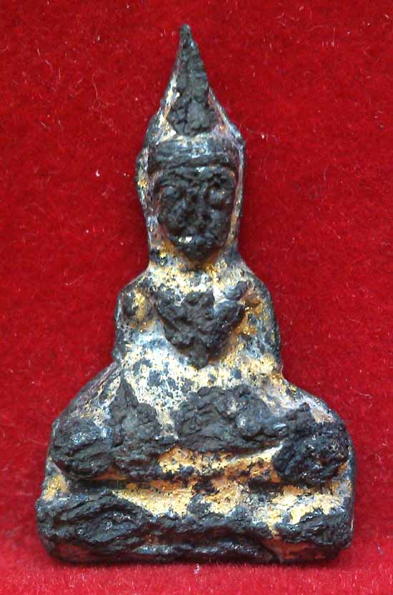 *พิมพ์ท่ากระดาน เนื้อชิน กรุวัดเกาะสัมพันธวงศ์ กทม.*