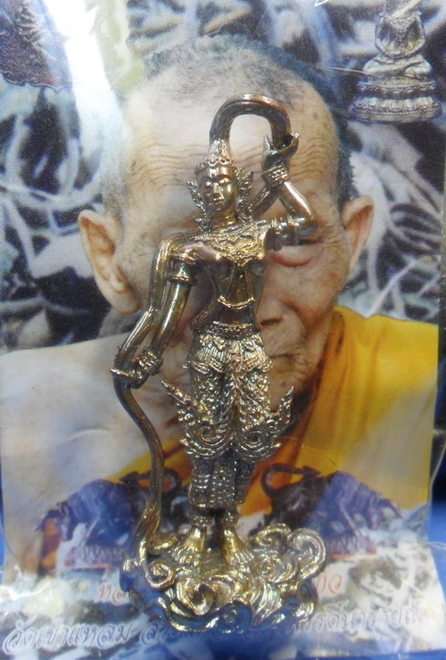 พระแม่ธรณีบีบมวยผม เนื้อนวโลหะ หลวงปู่กาหลง เขี้ยวแก้ว หมายเลข ๒๓๐๙