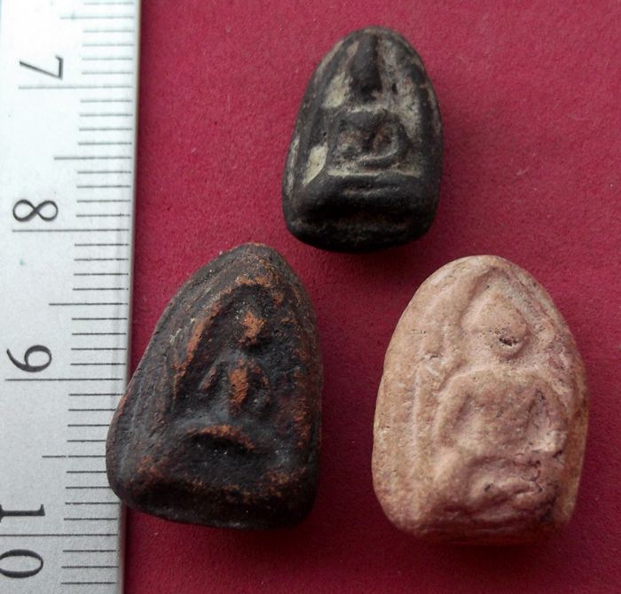 วัดใจเริ่ม 10 บาท กับ พระเนื้อดิน 3 องค์  ..AV137