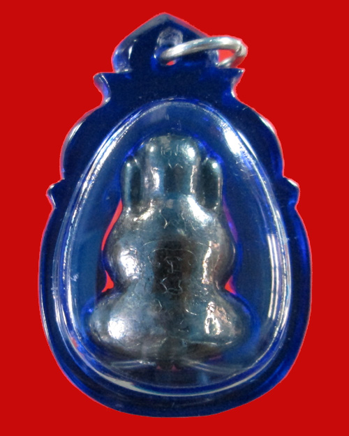 พระปิดตาหลวงปู่นาค วัดห้วยจระเข้ เนื้อเมฆพัด รุ่นขุมสมบัติ 111 ปี 