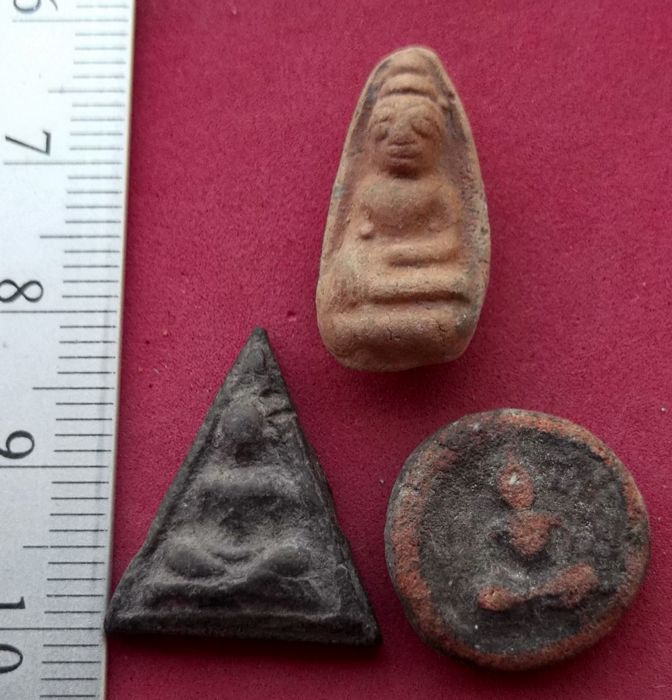 วัดใจเริ่ม 10 บาท กับ พระเนื้อดิน  ..AV169