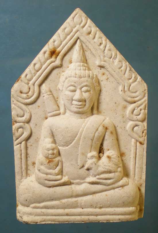 ขุนแผนมหาโชค รุ่นแรก หลวงปู่คำนึง วัดบ้านโดนเอาว์ ศรีสะเกษ