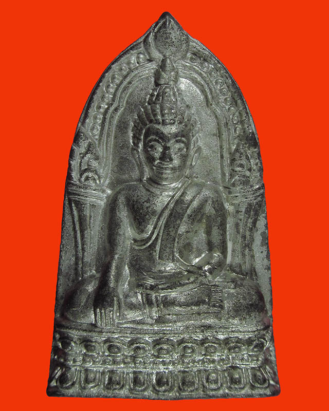 พระพุทธชินราชใบเสมา เนื้อชินเงิน  จัดสร้างขึ้นในปี 2547 รุ่นประทานพร 