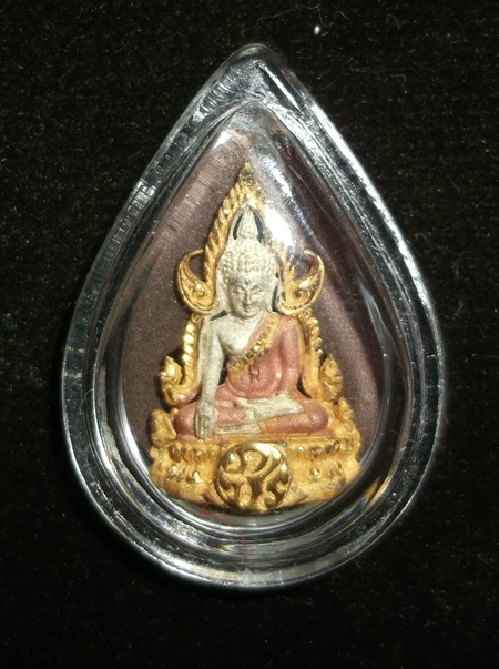 พระพุทธชินราชภปร เนื้อ 3 K โค็ด ๖๔๖๔  หน้าตัก1/4 นิ้ว ออกปี2548