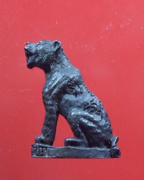 เสือหล่อ เสาร์ ๕ ปี ๓๖ ... หลวงพ่อเปิ่น วัดบางพระ