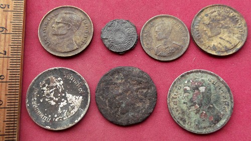 วัดใจเริ่ม 10 บาท กับ เงิน เหรียญที่ระลึก  ..AV378